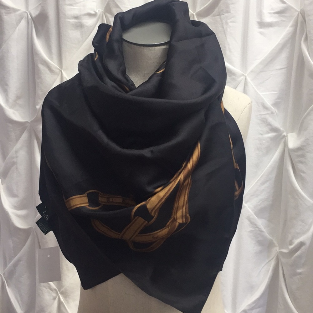 NWT Lauren Ralph Lauren 42” square 100% Silk Scarf